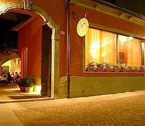 Hotell Mamma Ciccia, Mandello del Lario