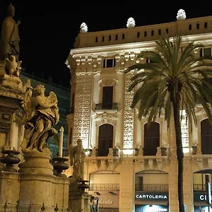 Apartment Palazzo Moncada 