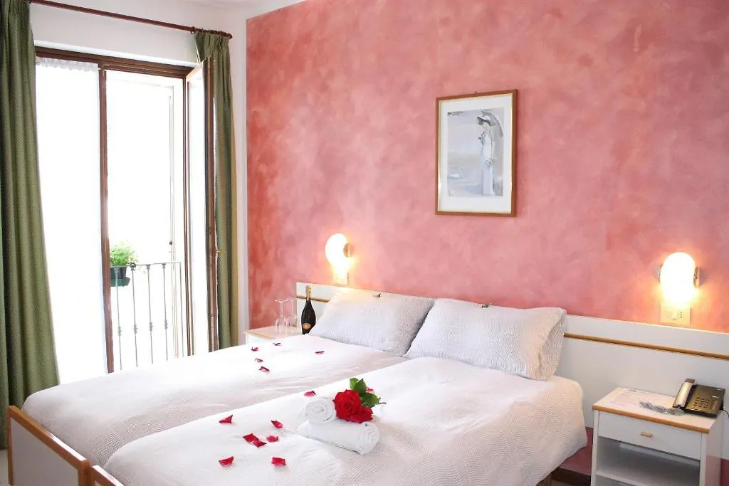 Stella D'Oro - Hotel & Apartments Tremosine